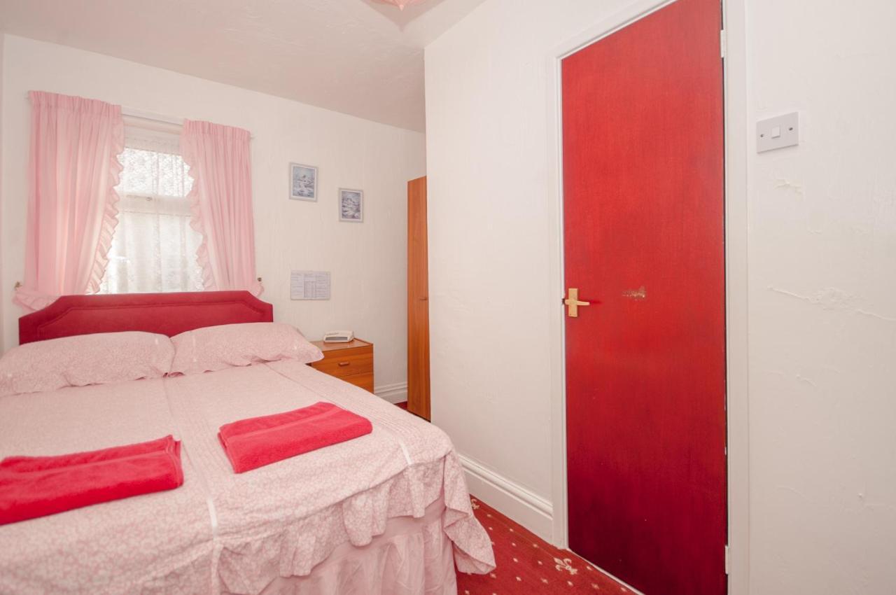 The Ferndale Hotel Blackpool Extérieur photo